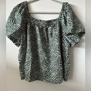 GAP Flutter Sleeve Top Green/Cream Pattern Size XL